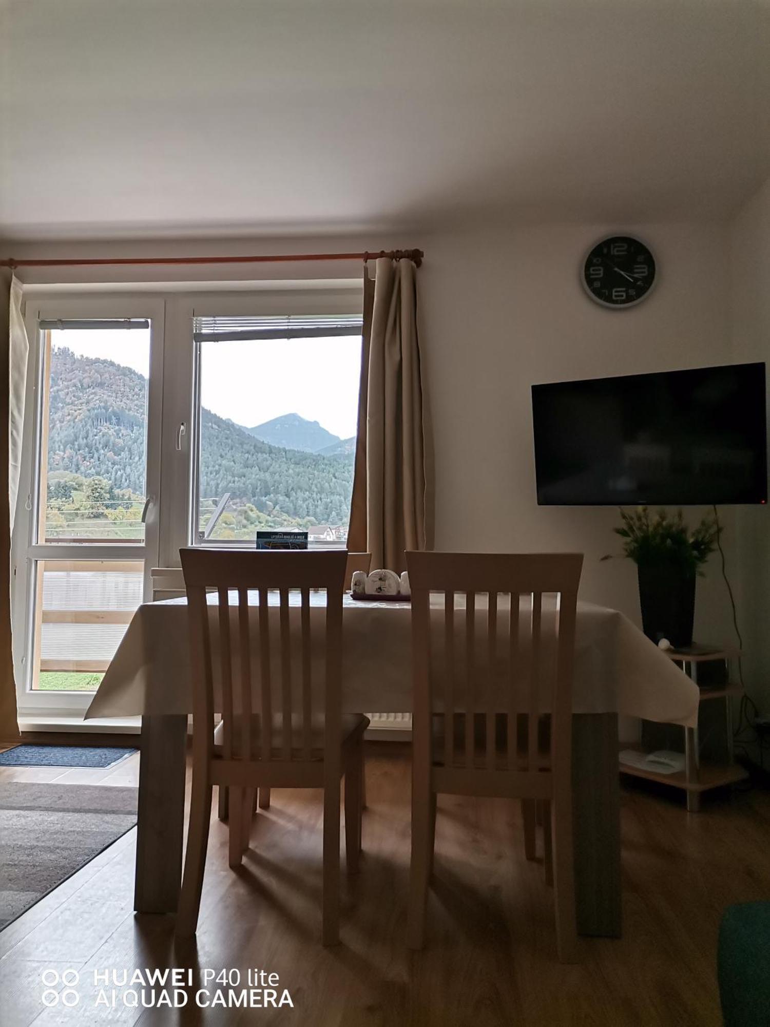 Apartman Family S Vyhladom Na Choc Lúčky Bagian luar foto